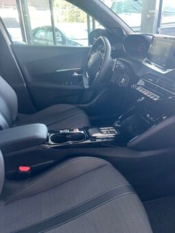 Peugeot 2008 EAT8 ALLURE