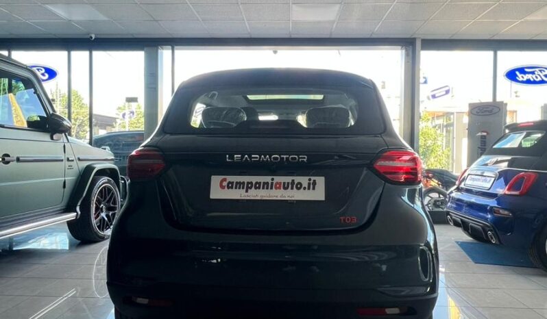 
								Leapmotor T03 completo									