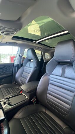 
										MG HS LUXURY AT completo									
