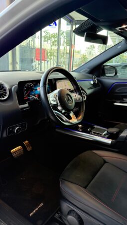 
										Mercedes-Benz GLA 200d completo									