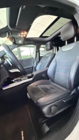 
										Mercedes-Benz GLA 200d completo									