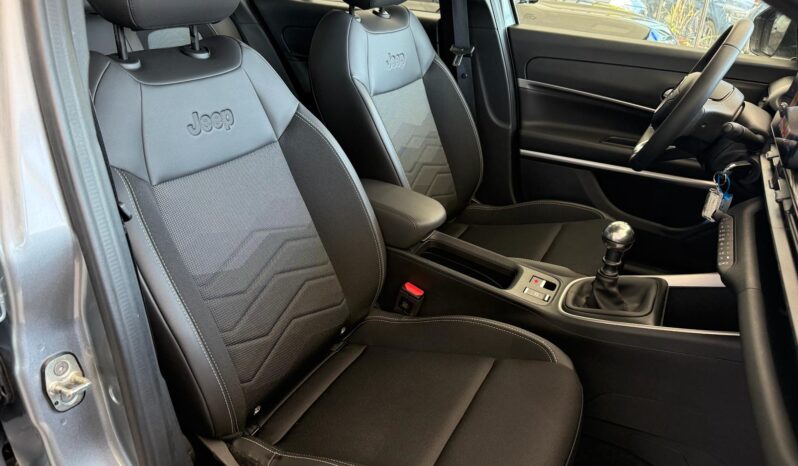 
JEEP AVENGER ALTITUDE completo									