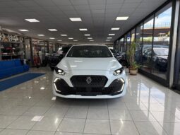 
NUOVA RENAULT CLIO completo									