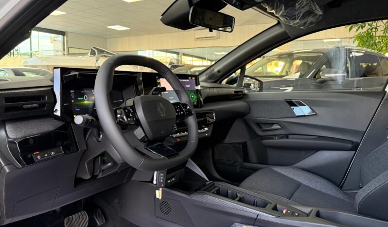 
NUOVA RENAULT CLIO completo									