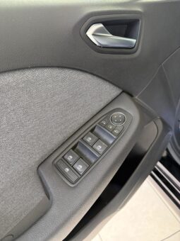 RENAULT CLIO TECHNO completo