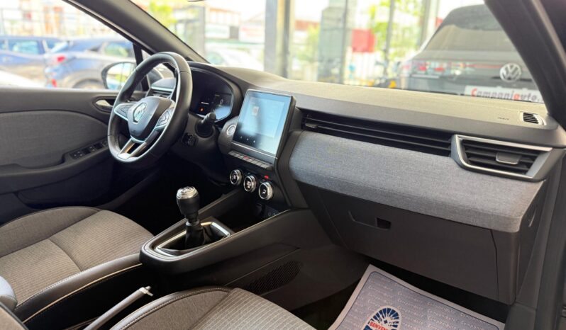 
RENAULT CLIO TECHNO completo									