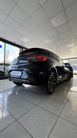 RENAULT CLIO TECHNO completo