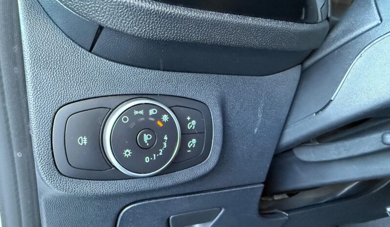 
FORD FIESTA CONNECT 1.1 75 CV GPL completo									