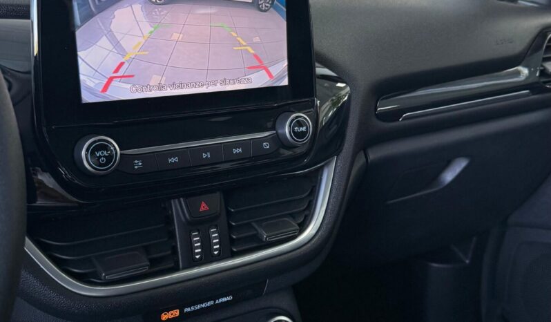
FORD FIESTA CONNECT 1.1 75 CV GPL completo									