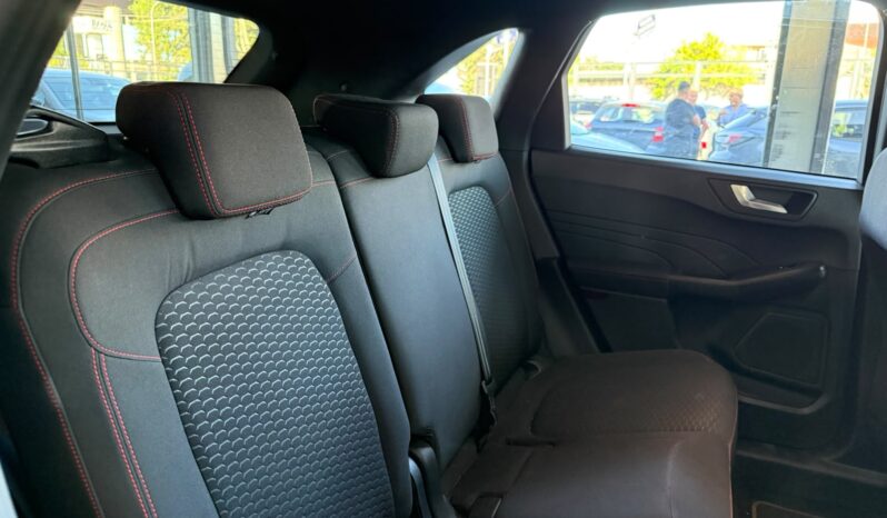 
FORD KUGA ST-LINE completo									