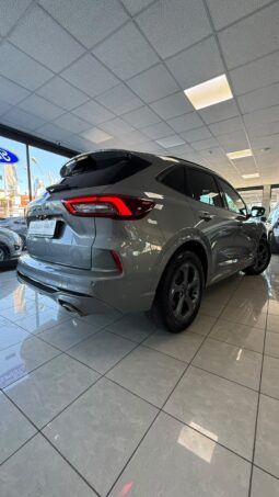 
FORD KUGA ST-LINE completo									