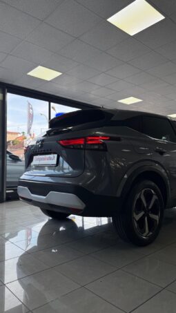 
Nissan Qashqai N-Connecta completo									