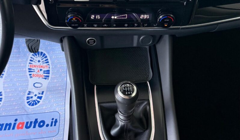 
Nissan Qashqai N-Connecta completo									