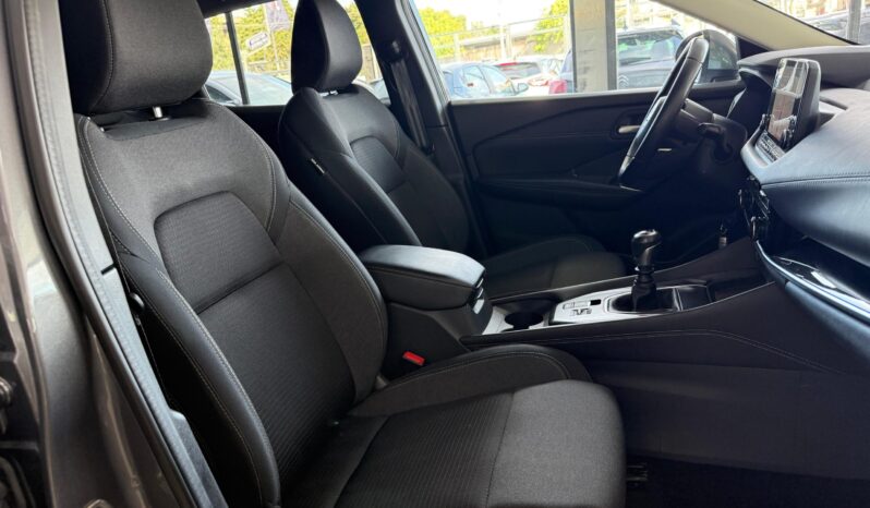 
Nissan Qashqai N-Connecta completo									
