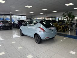 
Lancia Ypsilon Ecochic Platino completo									